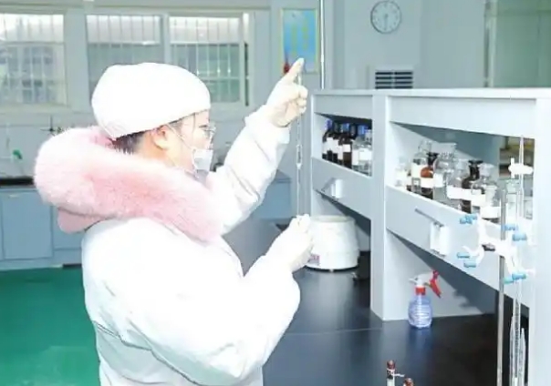 药物提纯萃取设备.png 药物提纯萃取设备.png